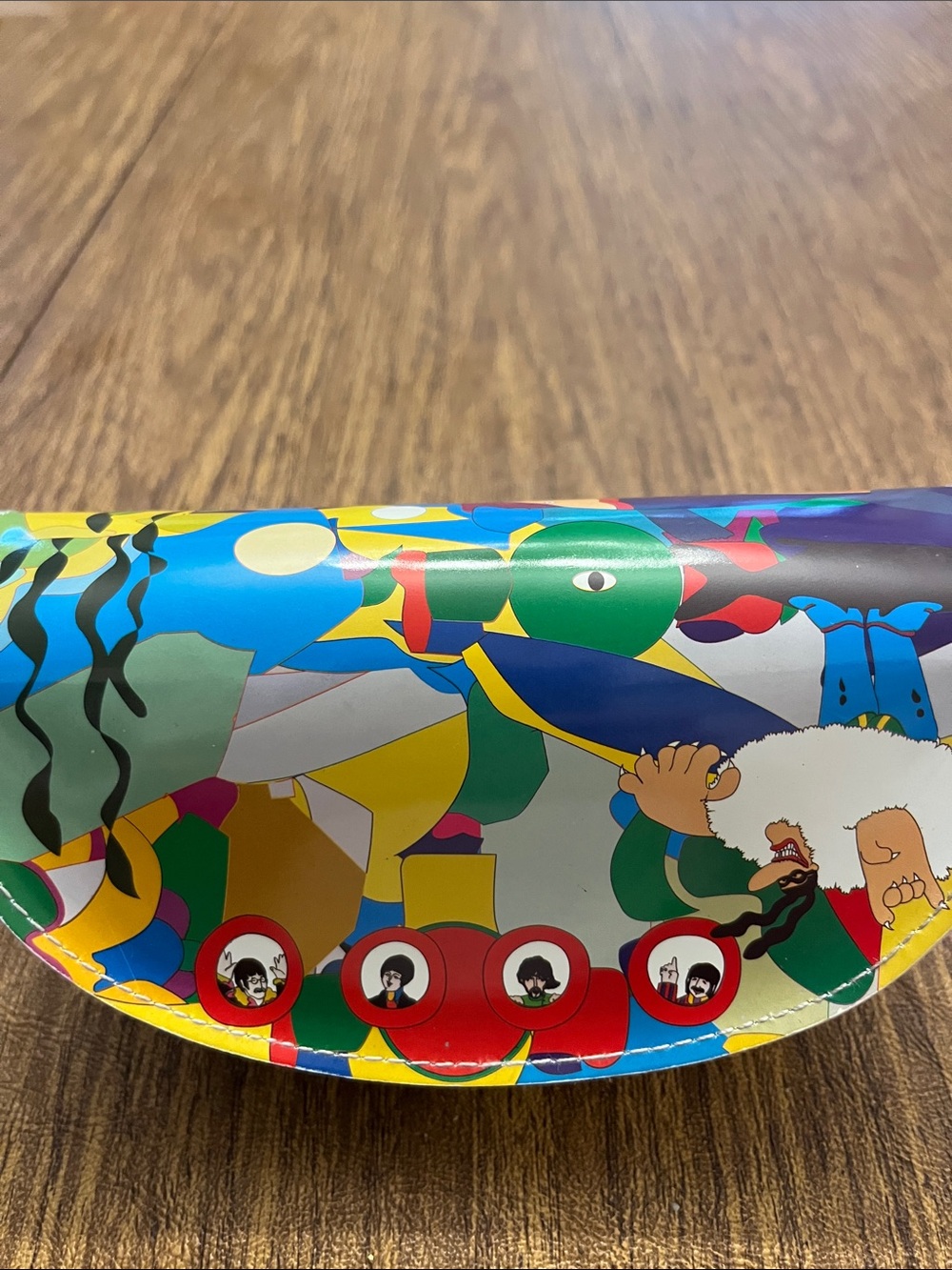 The Beatles Multicolor Yellow Submarine Eyewear Case & Cloth never used! - Picture 4 of 7